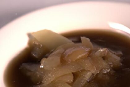 Foraging for Curly Dock: A Beginner’s Guide to Wild Greens