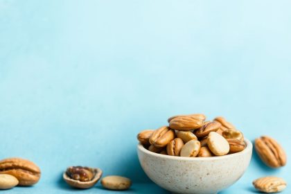 مكسرات محمصة مثالية بلون ذهبي وقرمشة متساوية دون احتراق