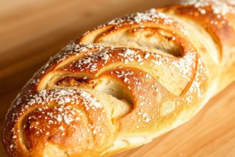 باغيتات منزلية مثالية، مقطعة ومقرمشة على لوح، دليل خطوة بخطوة