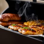 مشواة كهربائية رائدة 2024 تنبعث منها سحب دخان الشواء